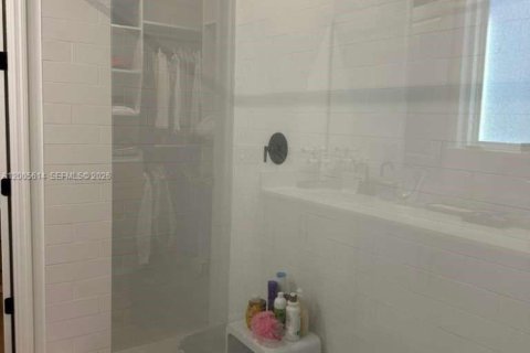 House in Saint Cloud, Florida 3 bedrooms № 2069550 - photo 19