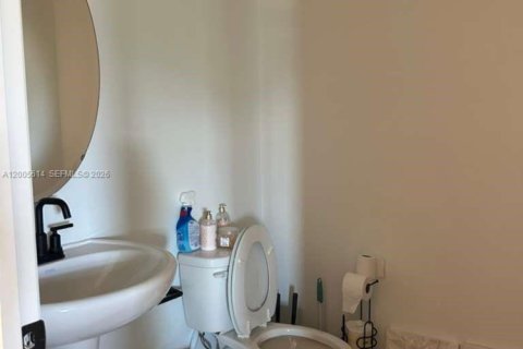 House in Saint Cloud, Florida 3 bedrooms № 2069550 - photo 20