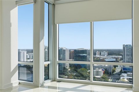 Condo in Orlando, Florida, 3 bedrooms  № 2395532 - photo 25