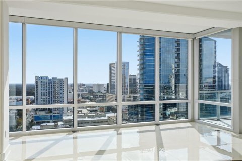 Condo in Orlando, Florida, 3 bedrooms  № 2395532 - photo 13