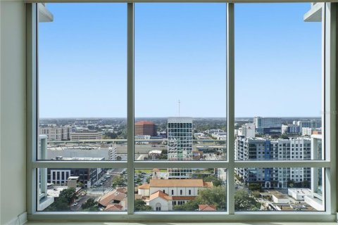 Condo in Orlando, Florida, 3 bedrooms  № 2395532 - photo 22