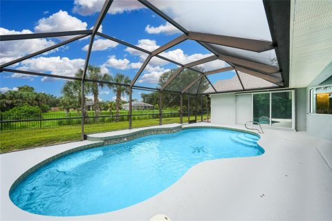 Villa ou maison à vendre à North Port, Floride: 3 chambres, 195.19 m2 № 1918055 - photo 18