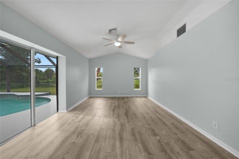 Villa ou maison à vendre à North Port, Floride: 3 chambres, 195.19 m2 № 1918055 - photo 10