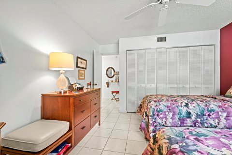 Condo in Delray Beach, Florida, 2 bedrooms  № 2081613 - photo 27