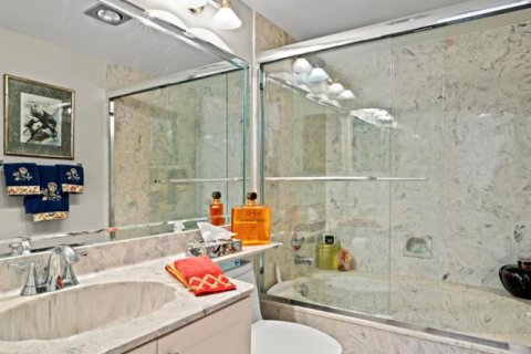 Condo in Delray Beach, Florida, 2 bedrooms  № 2081613 - photo 25