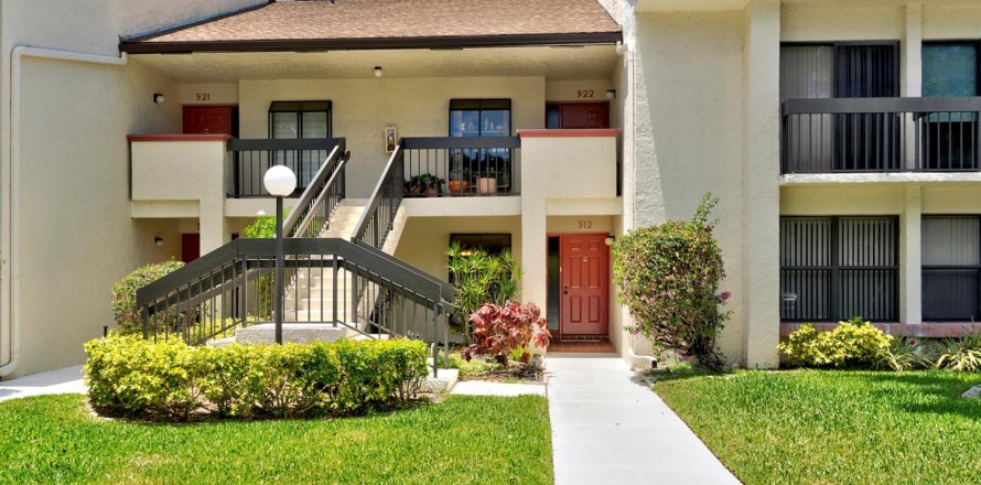 Condo in Delray Beach, Florida, 2 bedrooms  № 2081613