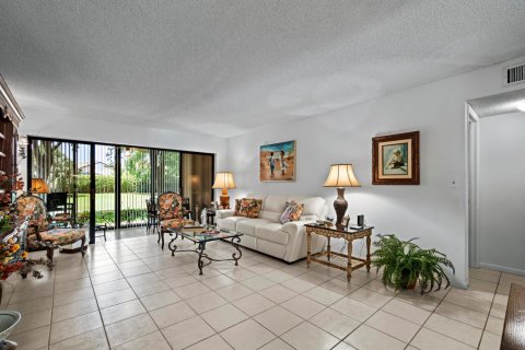 Condo in Delray Beach, Florida, 2 bedrooms  № 2081613 - photo 11