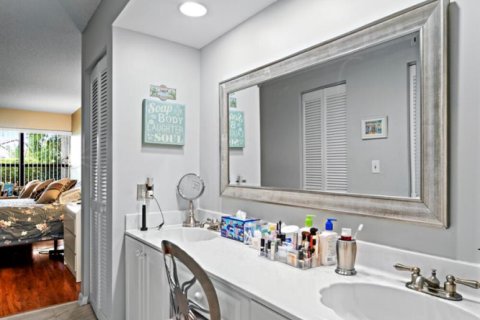 Condo in Delray Beach, Florida, 2 bedrooms  № 2081613 - photo 23