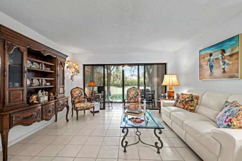 Condo in Delray Beach, Florida, 2 bedrooms  № 2081613 - photo 12