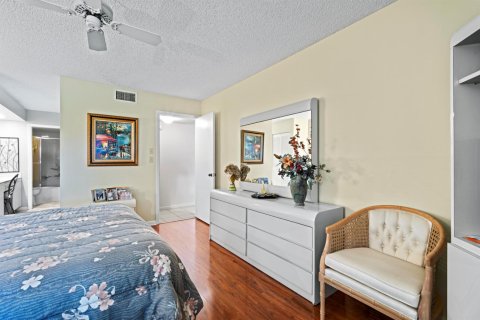 Condo in Delray Beach, Florida, 2 bedrooms  № 2081613 - photo 19