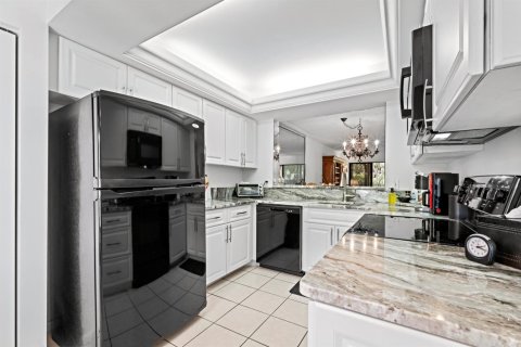 Condo in Delray Beach, Florida, 2 bedrooms  № 2081613 - photo 6