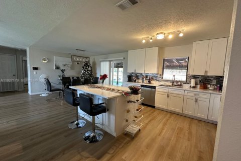 Villa ou maison à vendre à Ocala, Floride: 4 chambres № 2004571 - photo 11