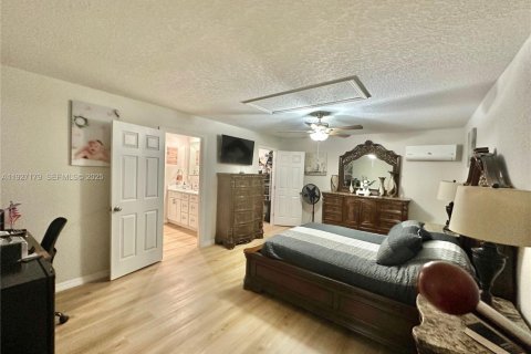 Villa ou maison à vendre à Ocala, Floride: 4 chambres № 2004571 - photo 19