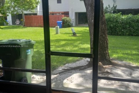 Touwnhouse à louer à Pembroke Pines, Floride: 2 chambres, 105.35 m2 № 1928074 - photo 5