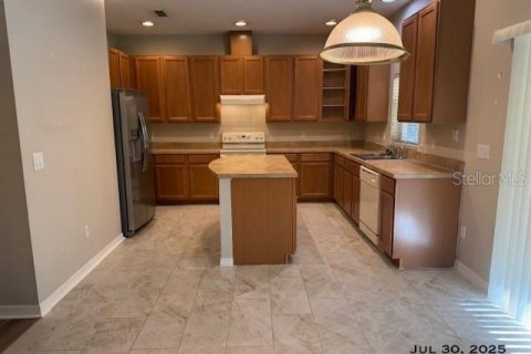 House in Orlando, Florida 5 bedrooms, 248.33 sq.m. № 1910685 - photo 9