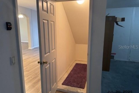 House in Orlando, Florida 5 bedrooms, 248.33 sq.m. № 1910685 - photo 22