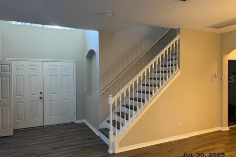 House in Orlando, Florida 5 bedrooms, 248.33 sq.m. № 1910685 - photo 4