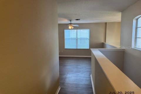 House in Orlando, Florida 5 bedrooms, 248.33 sq.m. № 1910685 - photo 24