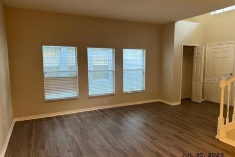 House in Orlando, Florida 5 bedrooms, 248.33 sq.m. № 1910685 - photo 6