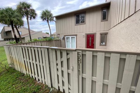 Touwnhouse à vendre à Lauderhill, Floride: 2 chambres, 87.33 m2 № 1882563 - photo 2
