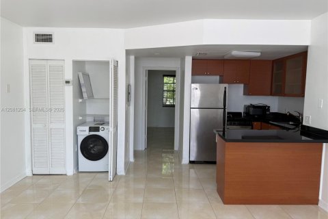 Copropriété à louer à Miami Beach, Floride: 1 chambre, 60.39 m2 № 2341198 - photo 7