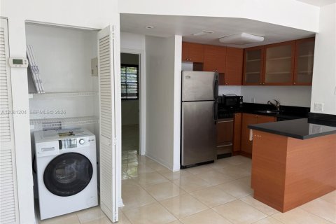 Copropriété à louer à Miami Beach, Floride: 1 chambre, 60.39 m2 № 2341198 - photo 8