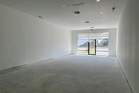 Immobilier commercial à louer à Winter Haven, Floride № 226829 - photo 5