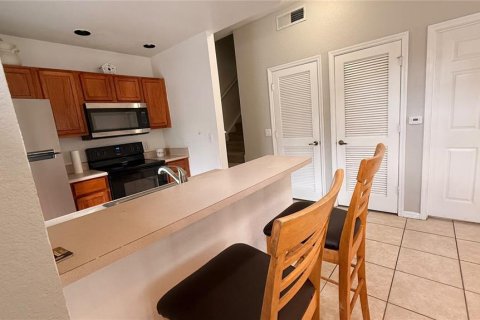 Copropriété à louer à Kissimmee, Floride: 4 chambres, 136.57 m2 № 2391107 - photo 2
