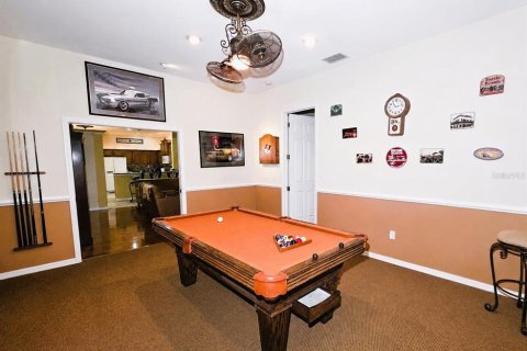 House in Land O' Lakes, Florida 4 bedrooms, 292.55 sq.m. № 2200693 - photo 28