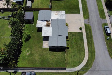 Купить виллу или дом в Хомстед, Флорида 8 комнат, 164.53м2, № 2050714 - фото 29