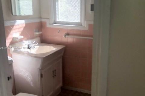 Снять в аренду квартиру в Корал-Гейблс, Флорида 1 спальня, 66.89м2, № 1949188 - фото 6