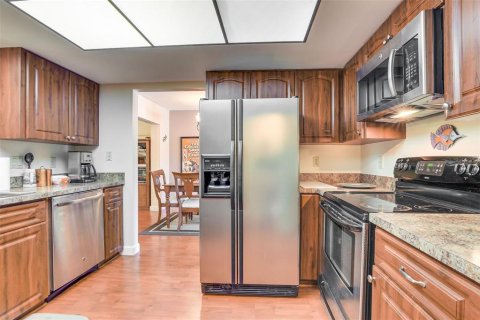 House in Sarasota, Florida 3 bedrooms, 169.45 sq.m. № 2099487 - photo 6