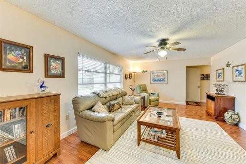 House in Sarasota, Florida 3 bedrooms, 169.45 sq.m. № 2099487 - photo 3