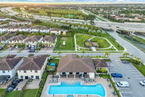 Купить виллу или дом в Хомстед, Флорида 3 спальни, 140.65м2, № 2025791 - фото 26