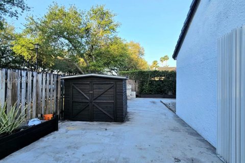 Купить виллу или дом в Майами, Флорида 3 спальни, 128.67м2, № 2050949 - фото 17