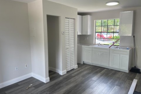 Condo in Orlando, Florida, 1 bedroom  № 1903158 - photo 5