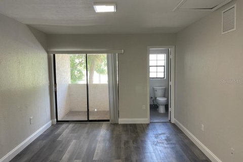 Condo in Orlando, Florida, 1 bedroom  № 1903158 - photo 15