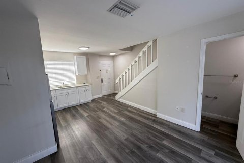 Condo in Orlando, Florida, 1 bedroom  № 1903158 - photo 4