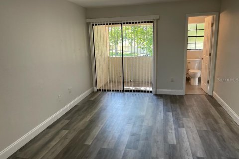Condo in Orlando, Florida, 1 bedroom  № 1903158 - photo 13