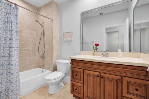 Купить таунхаус в Майами, Флорида 3 спальни, 157.38м2, № 2049658 - фото 15