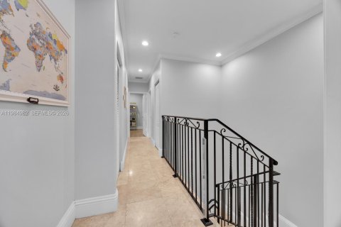 Купить таунхаус в Майами, Флорида 3 спальни, 157.38м2, № 2049658 - фото 16