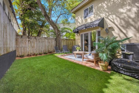 Купить таунхаус в Майами, Флорида 3 спальни, 157.38м2, № 2049658 - фото 18