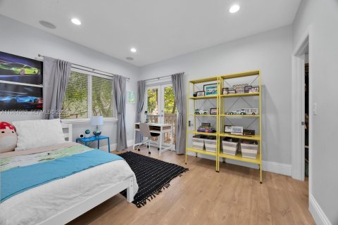 Купить таунхаус в Майами, Флорида 3 спальни, 157.38м2, № 2049658 - фото 13