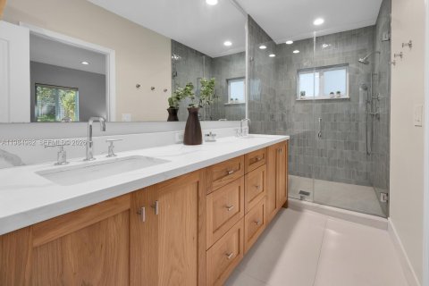 Купить таунхаус в Майами, Флорида 3 спальни, 157.38м2, № 2049658 - фото 12