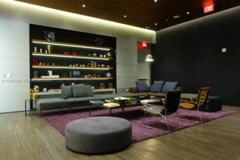 Condominio en alquiler en Miami, Florida, 2 dormitorios, 119.01 m2 № 2008000 - foto 23