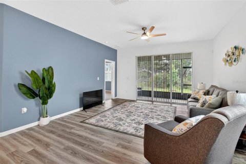 Villa ou maison à louer à Plant City, Floride: 3 chambres, 145.39 m2 № 2118241 - photo 12