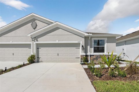 Villa ou maison à louer à Plant City, Floride: 3 chambres, 145.39 m2 № 2118241 - photo 2