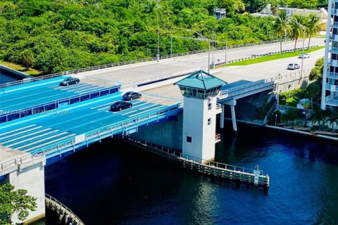 Hotel en venta en Fort Lauderdale, Florida, 1 dormitorio, 43.66 m2 № 2040221 - foto 15