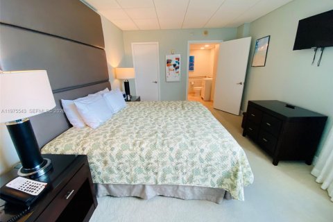 Hotel en venta en Fort Lauderdale, Florida, 1 dormitorio, 43.66 m2 № 2040221 - foto 23