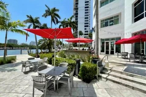 Hotel en venta en Fort Lauderdale, Florida, 1 dormitorio, 43.66 m2 № 2040221 - foto 7